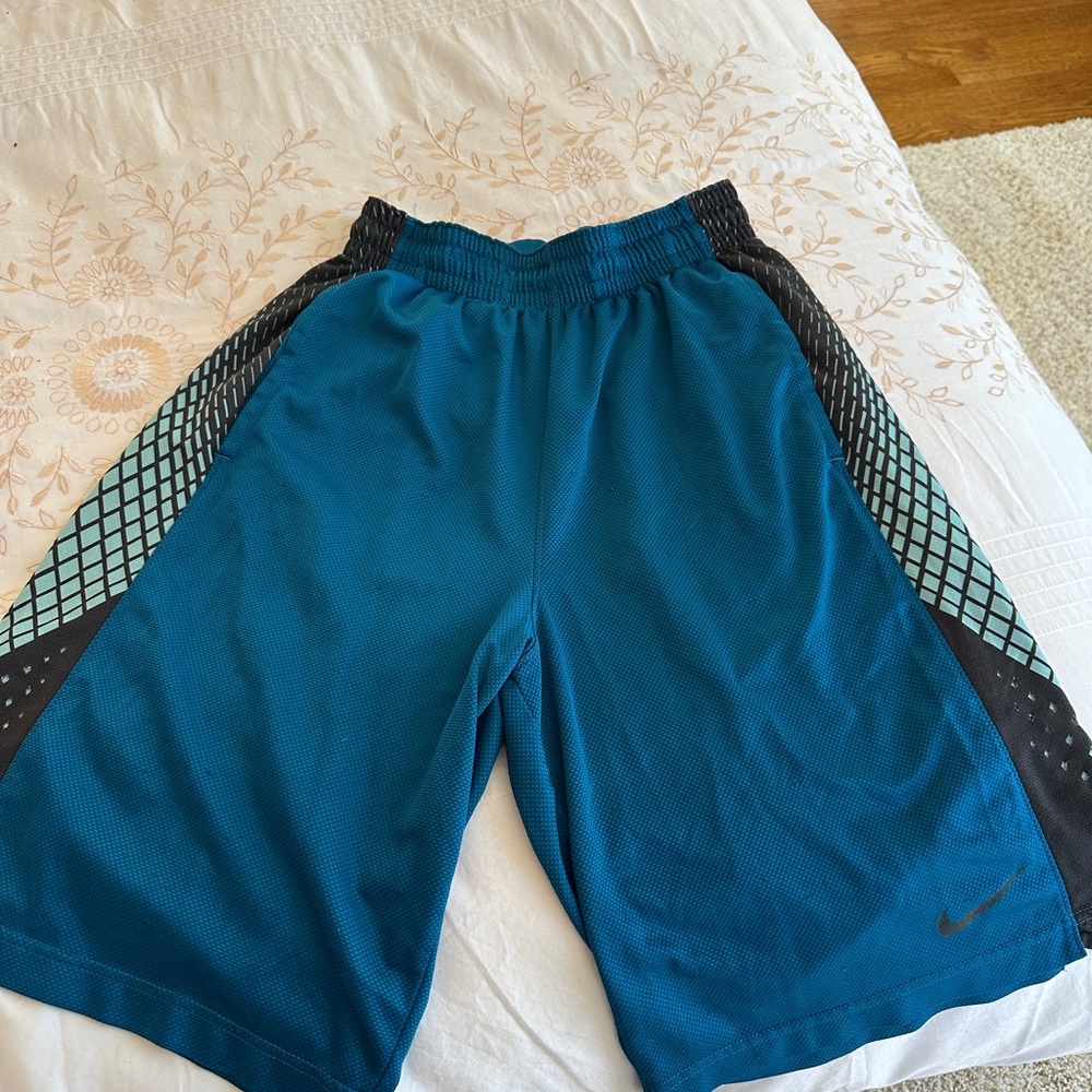 Nike Men's Retro Teal Dri-Fit Elite Basketball Shorts